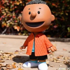 Super7 Peanuts Supersize Vinyl Figure - Franklin Jacket| Peanuts