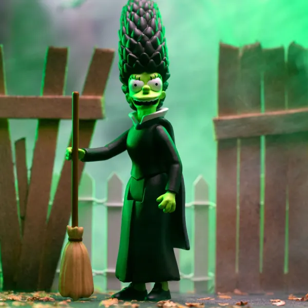 Super7 The Simpsons Reaction Figures Wave 04 (Tree House Of Horror V2) - Witch Marge| The Simpsons